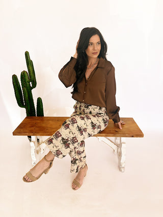 Covered wagon tapestry pants